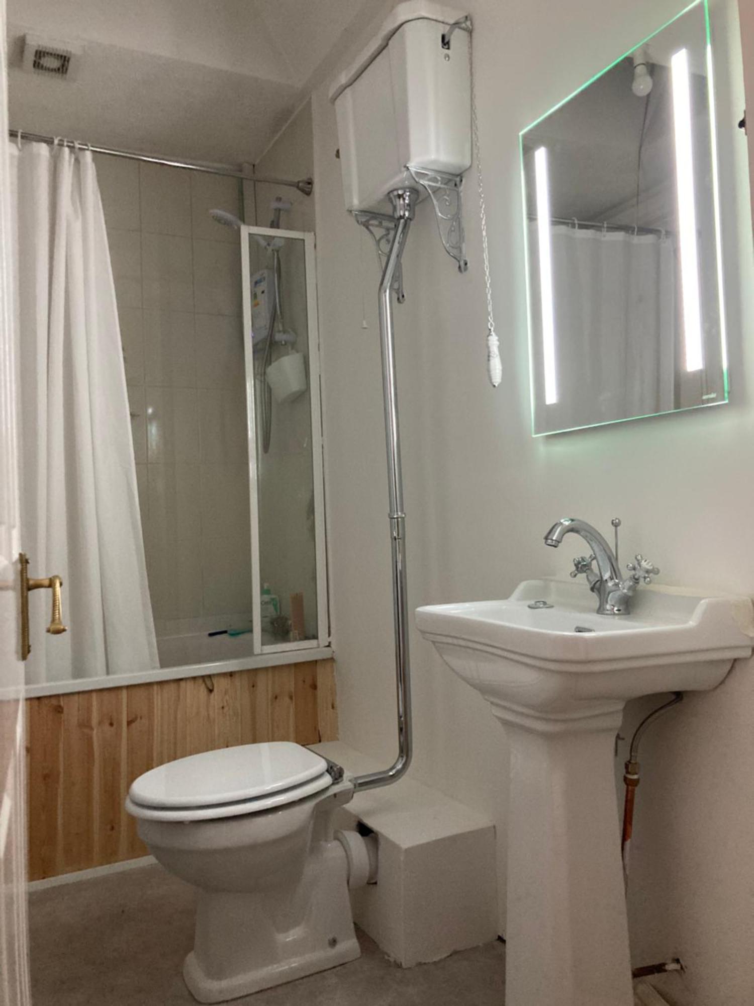 Entire Terraced Two Story Redbrick House With Parking In Secluded Cul De Sac Villa Дъблин Екстериор снимка